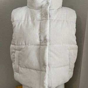 Love Tree White Ribbed Puffer Vest size L